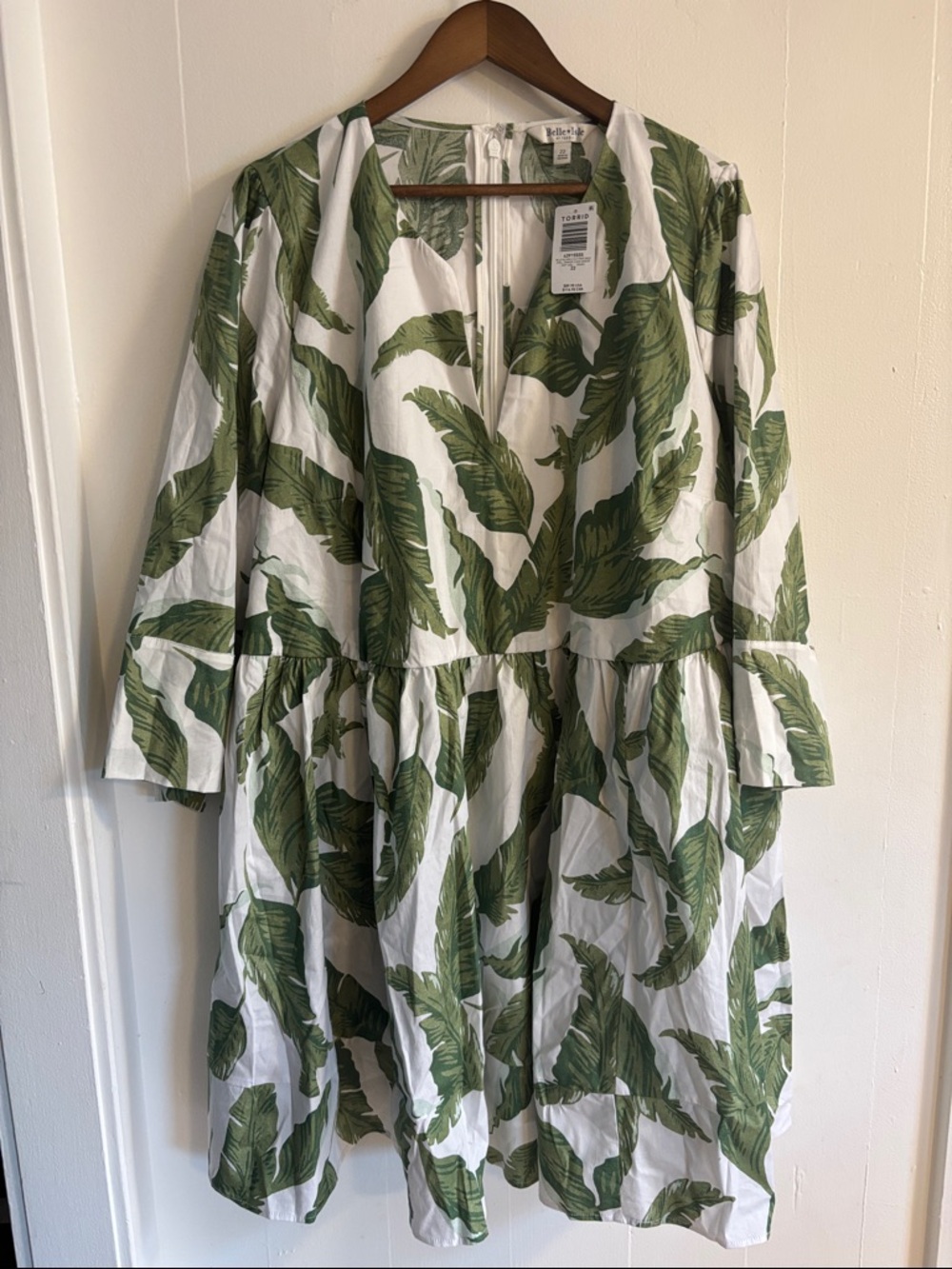 NWT Belle Isle Torrid Green Leaf Women's Dress Pockets Tropical Beach Vacation